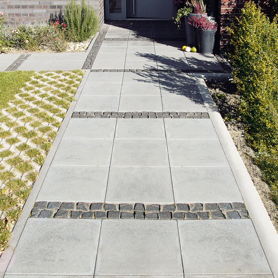 Beton Gehwegplatte grau 40x40x4 cmmit Fase