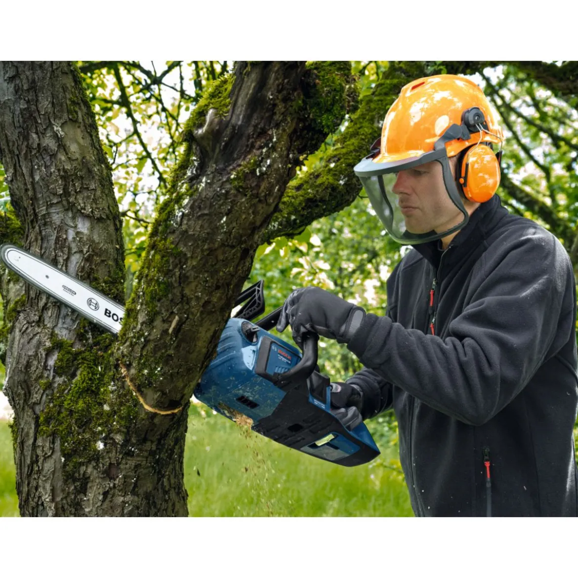 Bosch Professional Akku-Kettensäge GKE 18V-40