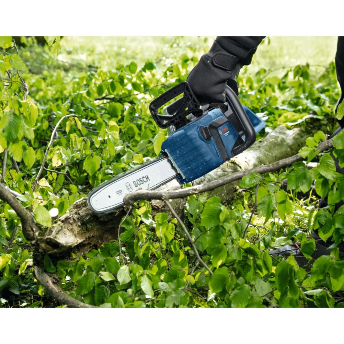 Bosch Professional Akku-Kettensäge GKE 18V-40