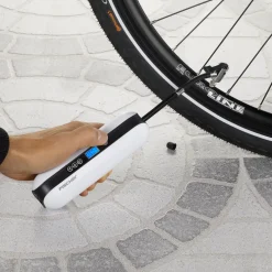 Fischer Bikes Akku-Kompressor mit Powerbank