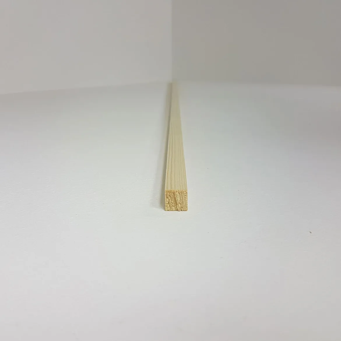 Modelbauleiste Quadrat Kiefer 12 x 12 x 1000 mm